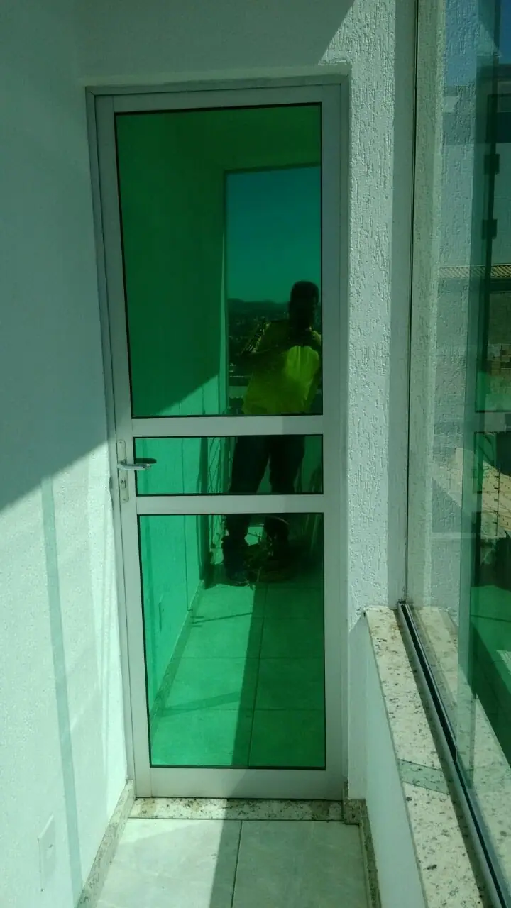 Película Espelhada Verde
